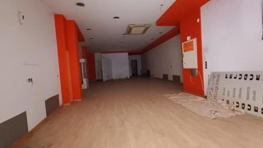 Local comercial en venta en Zamora, Centro photo 0