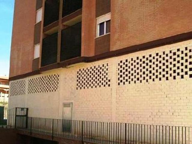 Local comercial en venta en Mérida, Abadías photo 0