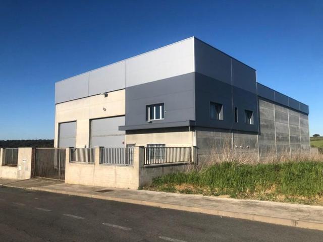 Nave industrial en venta en Malpartida de Plasencia, Poligono las pozas photo 0