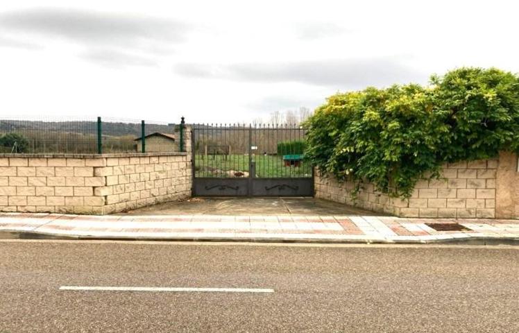 Terreno en venta en Villaquilambre, Villasinta photo 0