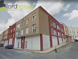 Local comercial en venta en Totana photo 0