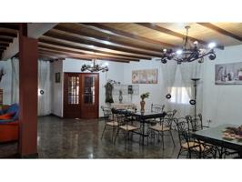 Casa con terreno en venta en Los Hinojosos photo 0