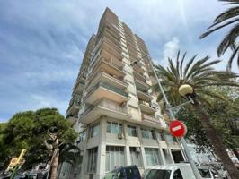 Local comercial en venta en Mataró, Havana photo 0