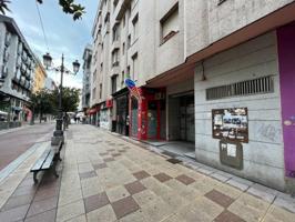 Local comercial en venta en Ponferrada, Centro photo 0