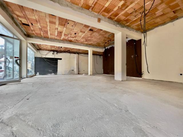 Local comercial en venta en Chiclana de la Frontera, Avenida la libertad photo 0