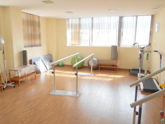 Local comercial en venta en Oliva, Oliva photo 0