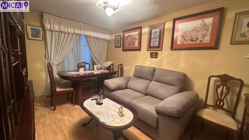 Planta baja en venta en Cádiz, Centro photo 0