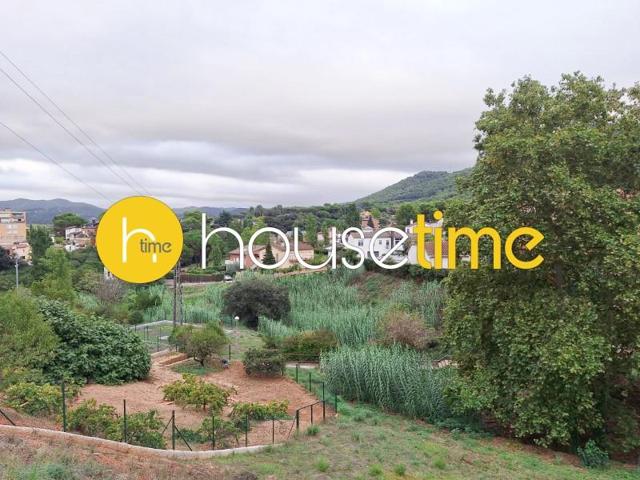 Terreno en venta en Montornès del Vallès photo 0