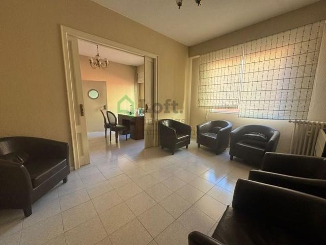 Piso en venta en Badajoz photo 0