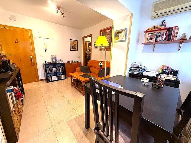 Piso en venta en Madrid, Plaza de la Sierra Carbonera, 28053 photo 0