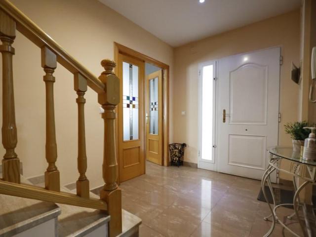 Casa en venta en Alzira photo 0