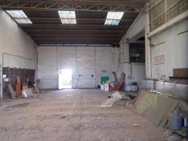 Nave industrial en venta en Tomelloso, Calle manterola photo 0