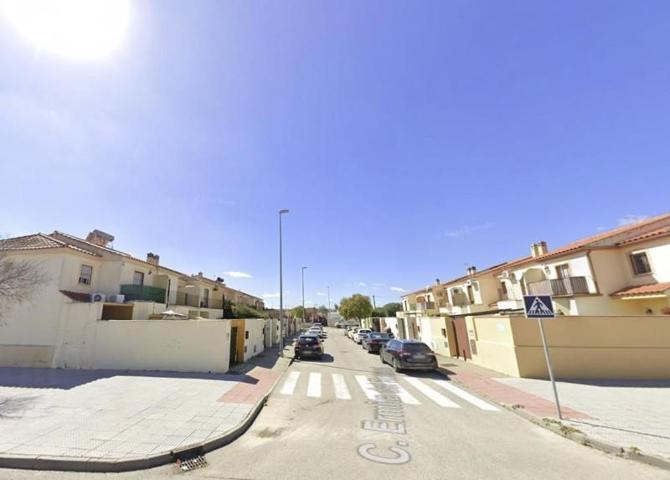 Casa en venta en Jerez de la Frontera, Avda. Caballero Bonald - San José Obrero - Guadalc photo 0