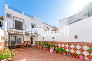 Casa en venta en Carcabuey photo 0