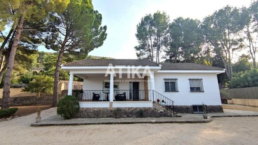 Chalet en venta en Ontinyent, Ontinyent photo 0