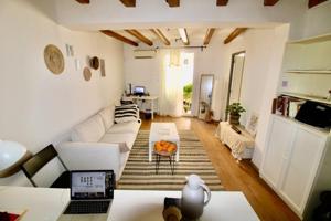 Apartamento en venta en Barcelona, El Raval photo 0