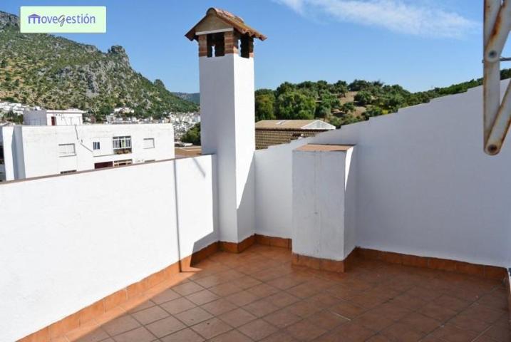 Casa en venta en Ubrique, AVENIDA DE CADIZ photo 0