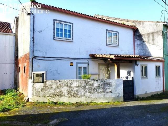 Casa en venta en Santiago de Compostela, Santa marta photo 0
