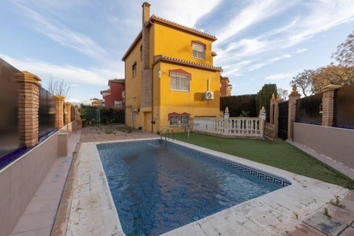 Chalet en venta en Cúllar Vega, Ventorrilllo photo 0