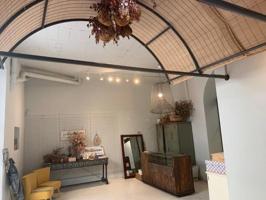 Local comercial en venta en Vilanova i la Geltrú, Centre Vila - La Geltrú photo 0