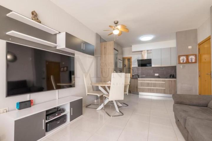 Piso en venta en Puerto del Rosario photo 0