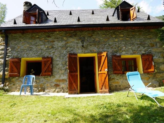 Casa con terreno en venta en Bielsa photo 0