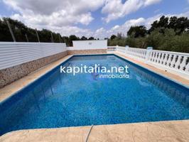 Chalet en venta en Enguera, CENTRO photo 0