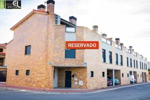 Adosada en venta en Olite, La feria photo 0