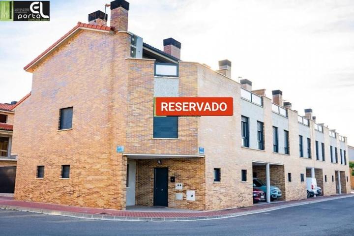 Adosada en venta en Olite, La feria photo 0