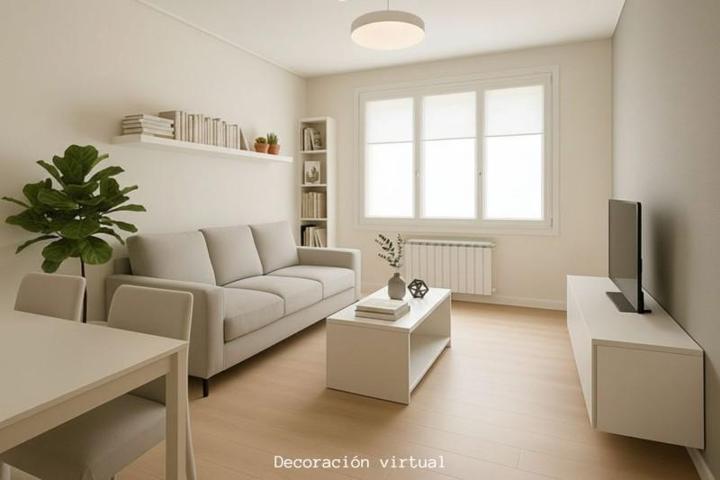 Piso en venta en Vitoria-Gasteiz, Ariznavarra photo 0