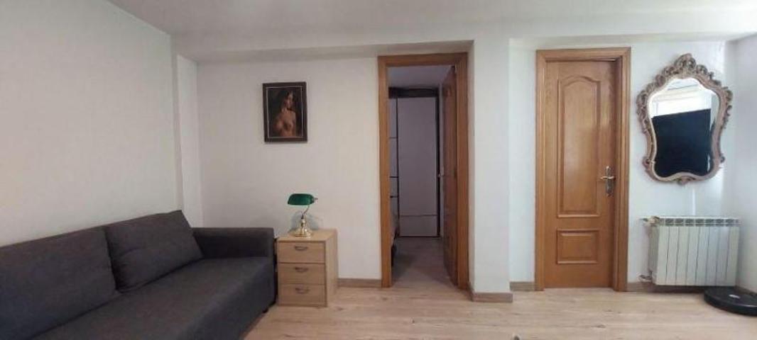Piso en venta en Madrid, Calle Enrique Moyano, 28019 photo 0
