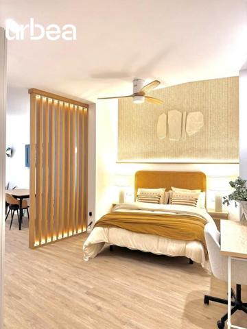 Casa en venta en Málaga, Los castillejos photo 0