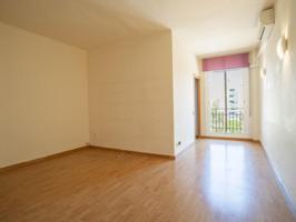 Piso en venta en Barcelona photo 0