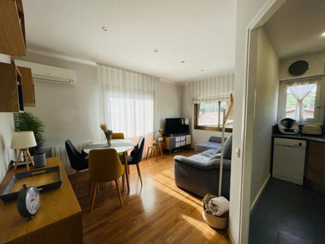 Piso en venta en Alella, Centro photo 0