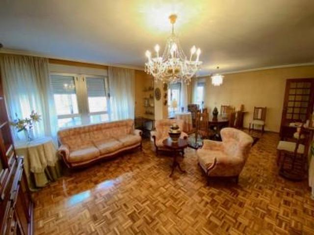 Piso en venta en Ponferrada, Centro photo 0