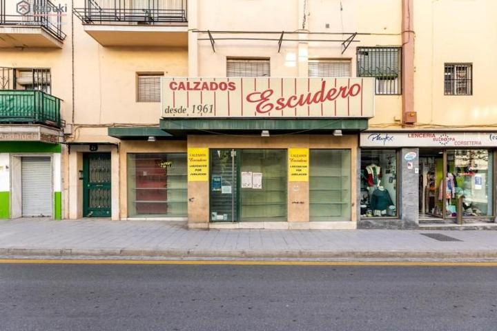 Piso en venta en Granada, La Chana photo 0