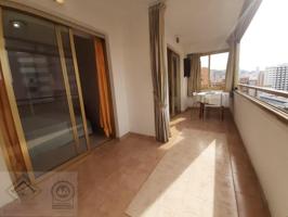 Apartamento en venta en Benidorm photo 0