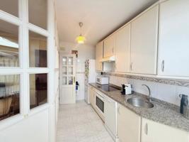 Piso en venta en Avilés, Avilés photo 0