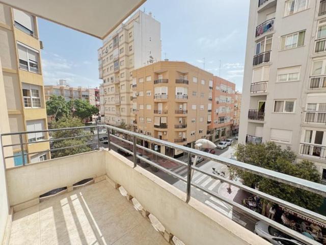 Piso en venta en Almería, Altamira photo 0