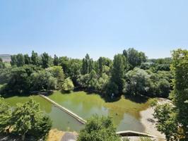 Piso en venta en Pamplona photo 0