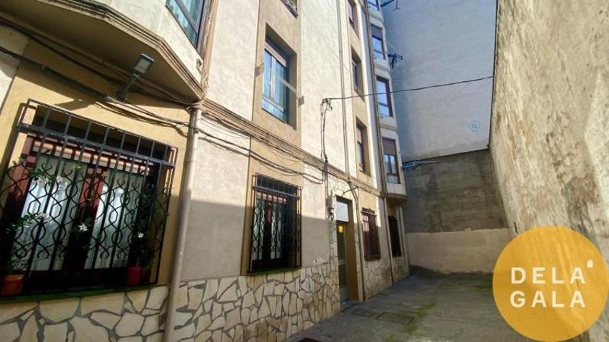 Piso en venta en Bilbao, Santutxu photo 0