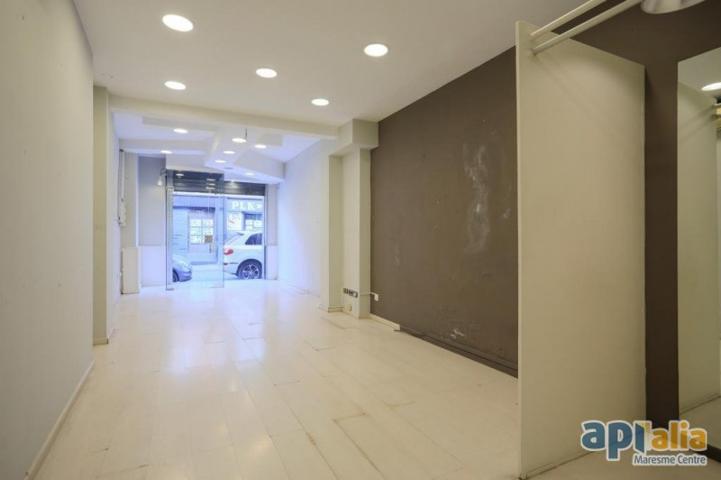 Local comercial en venta en Premià de Mar, Centro photo 0