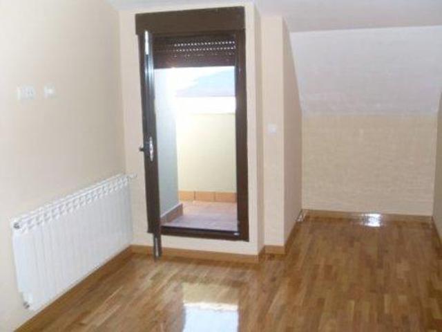 Piso tipo duplex en venta en Ponferrada, Flores del sil photo 0