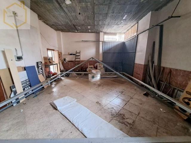 Local comercial en venta en Mijas photo 0