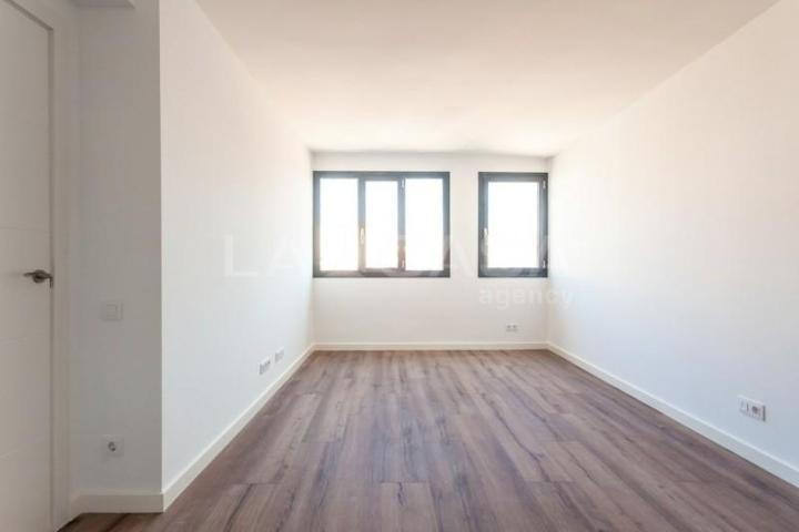 Piso en venta en Barberà del Vallès, Barbera del Valles photo 0