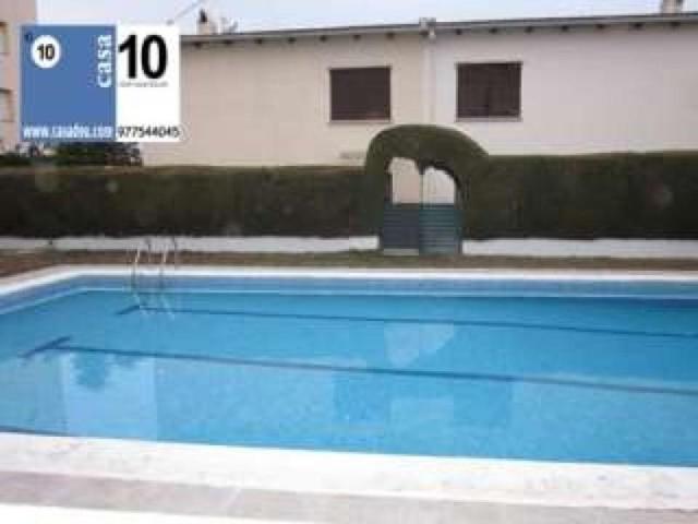 Adosada en venta en Torredembarra, Centre Nou photo 0