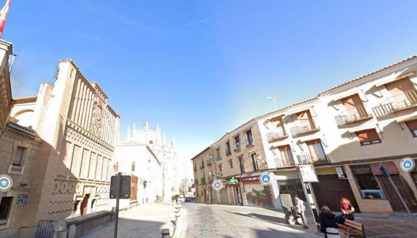 Piso en venta en Toledo, Calle de los Reyes Católicos, 45002 photo 0