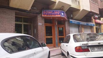 Local comercial en venta en Almansa, Centro photo 0