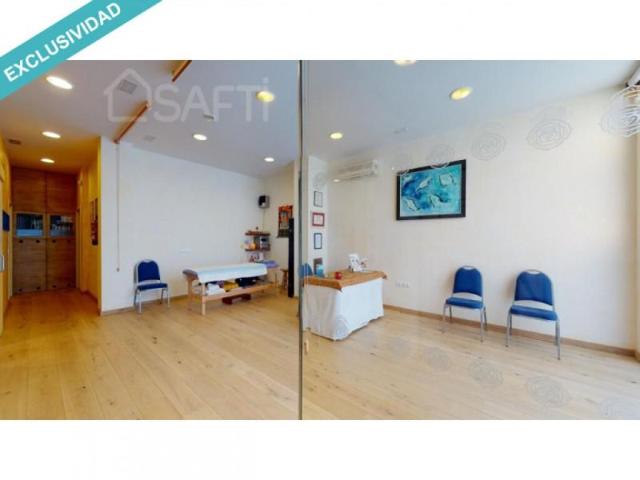 Local comercial en venta en Roses photo 0