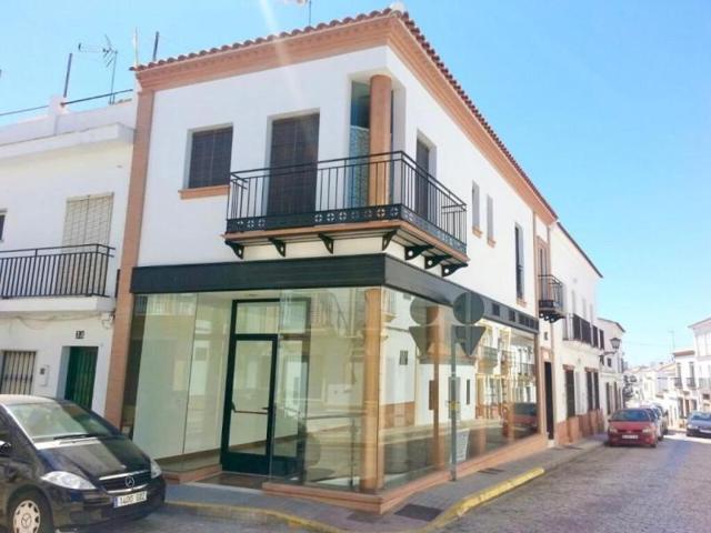 Local comercial en venta en Cartaya photo 0
